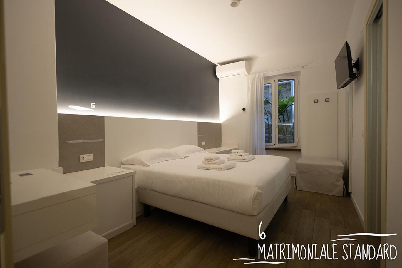 Albergo Augusta B&B 카모글리 외부 사진