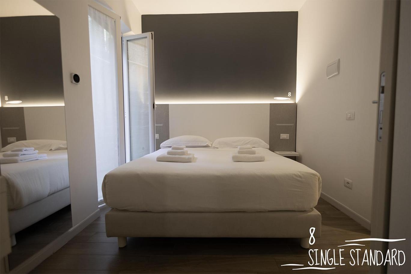 Albergo Augusta B&B 카모글리 외부 사진