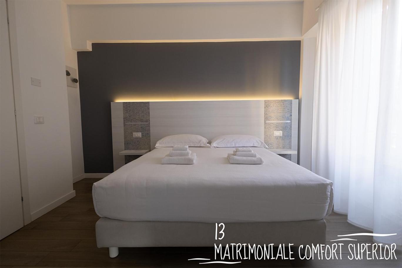 Albergo Augusta B&B 카모글리 외부 사진