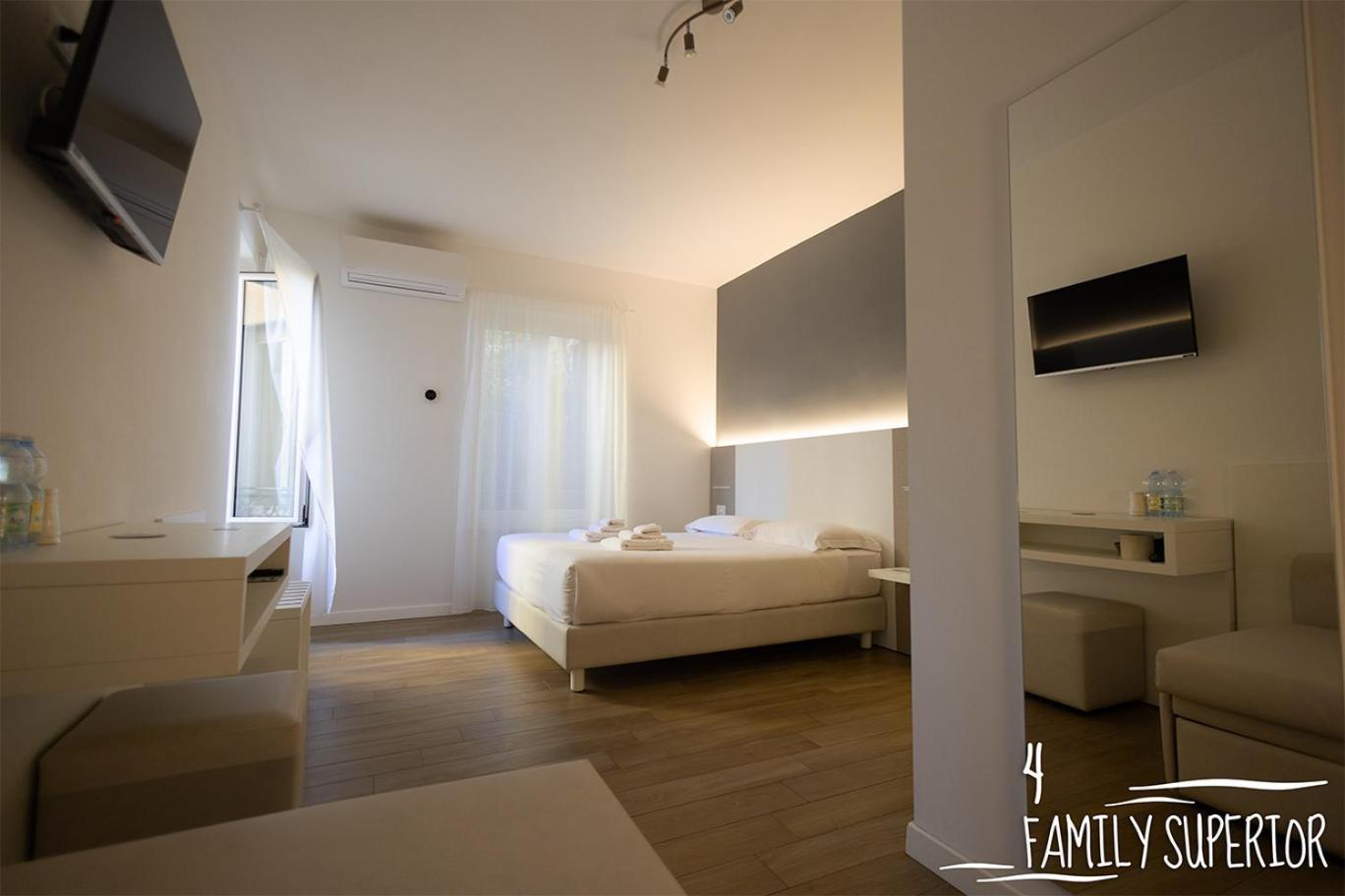 Albergo Augusta B&B 카모글리 외부 사진