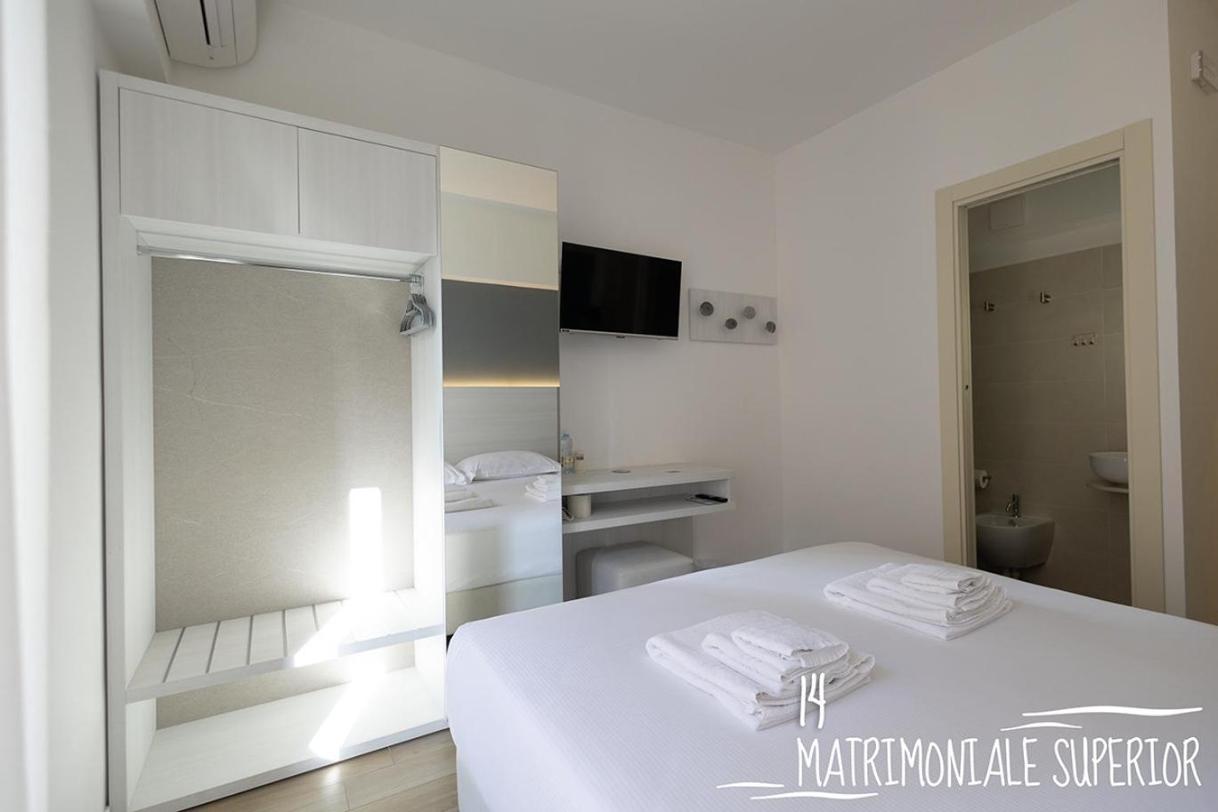 Albergo Augusta B&B 카모글리 외부 사진