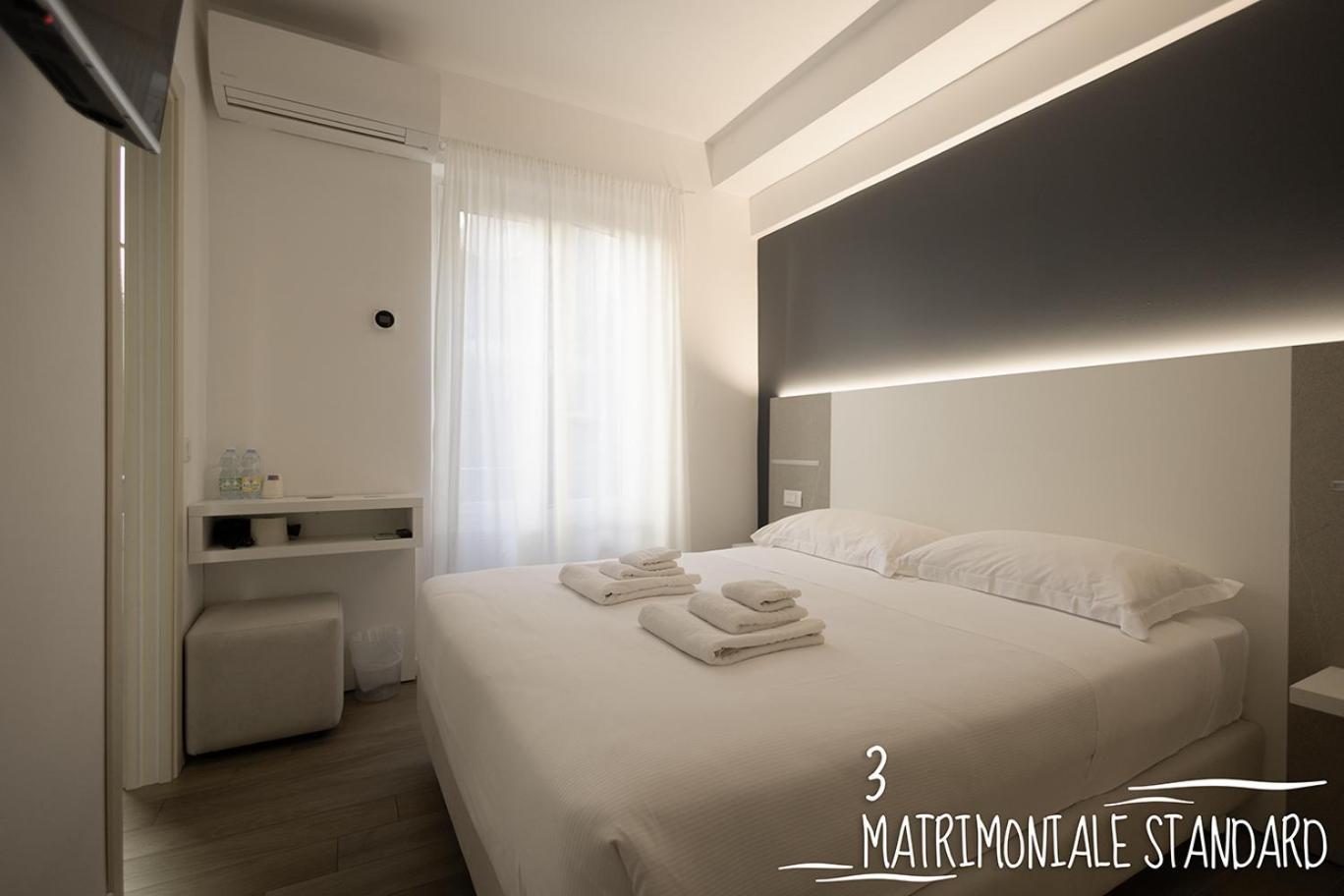 Albergo Augusta B&B 카모글리 외부 사진