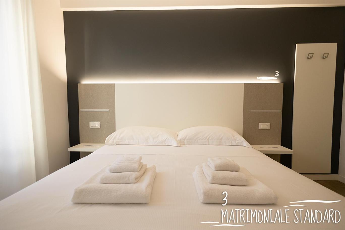 Albergo Augusta B&B 카모글리 외부 사진