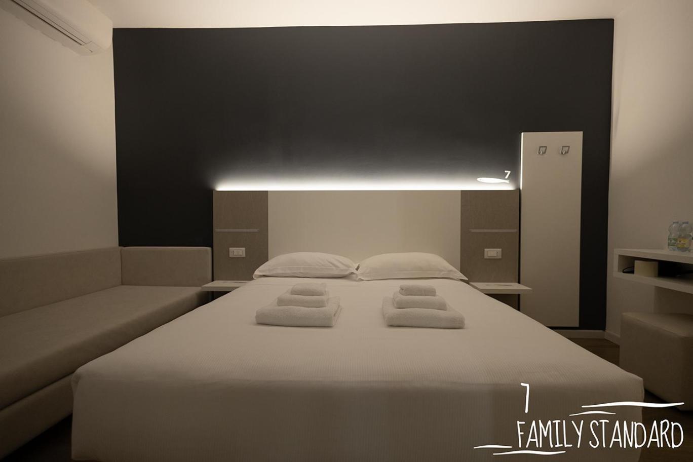 Albergo Augusta B&B 카모글리 외부 사진